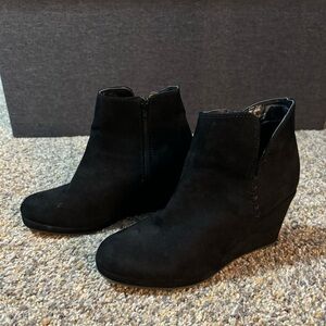 Rampage Women’s Black Ankle Boot Zipper EUC Size 8.5 Ram-Jesy EUC